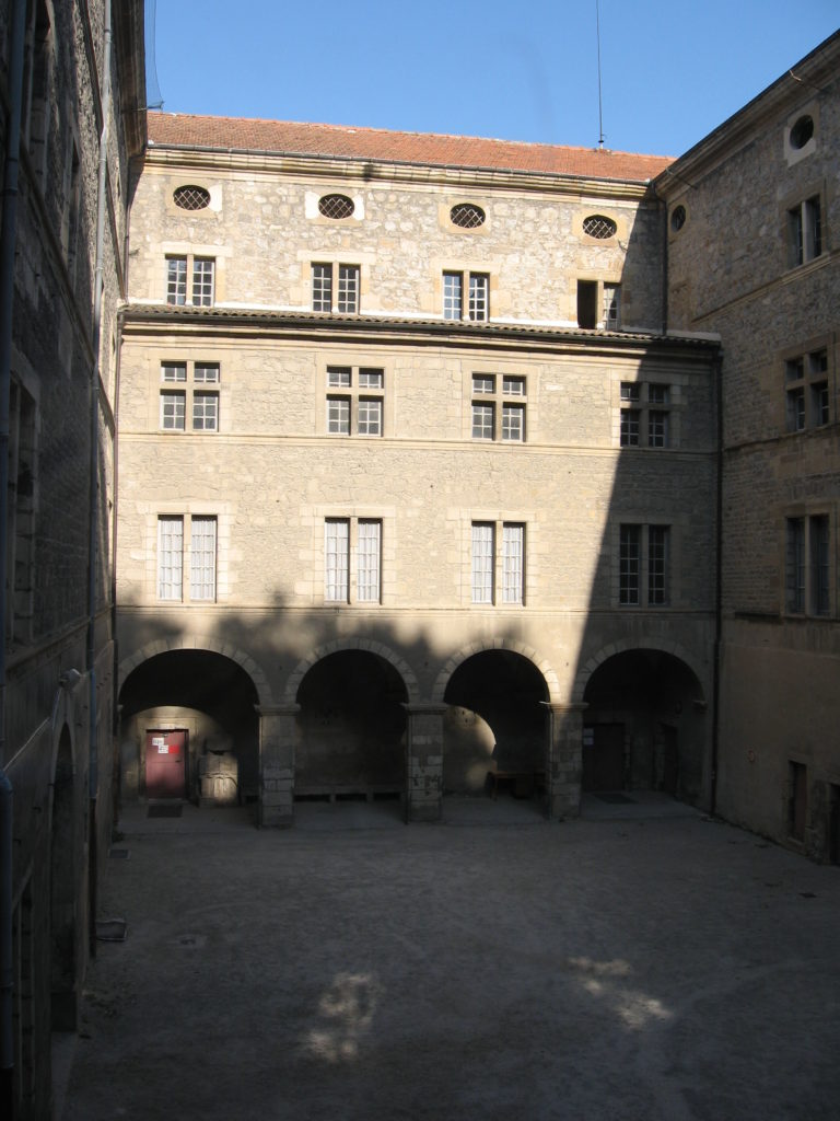 Cour d'Honneur du lycée Gabriel Faure